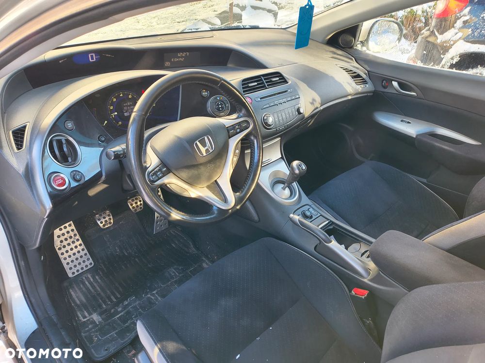 Honda Civic 1.8 Sport - 16