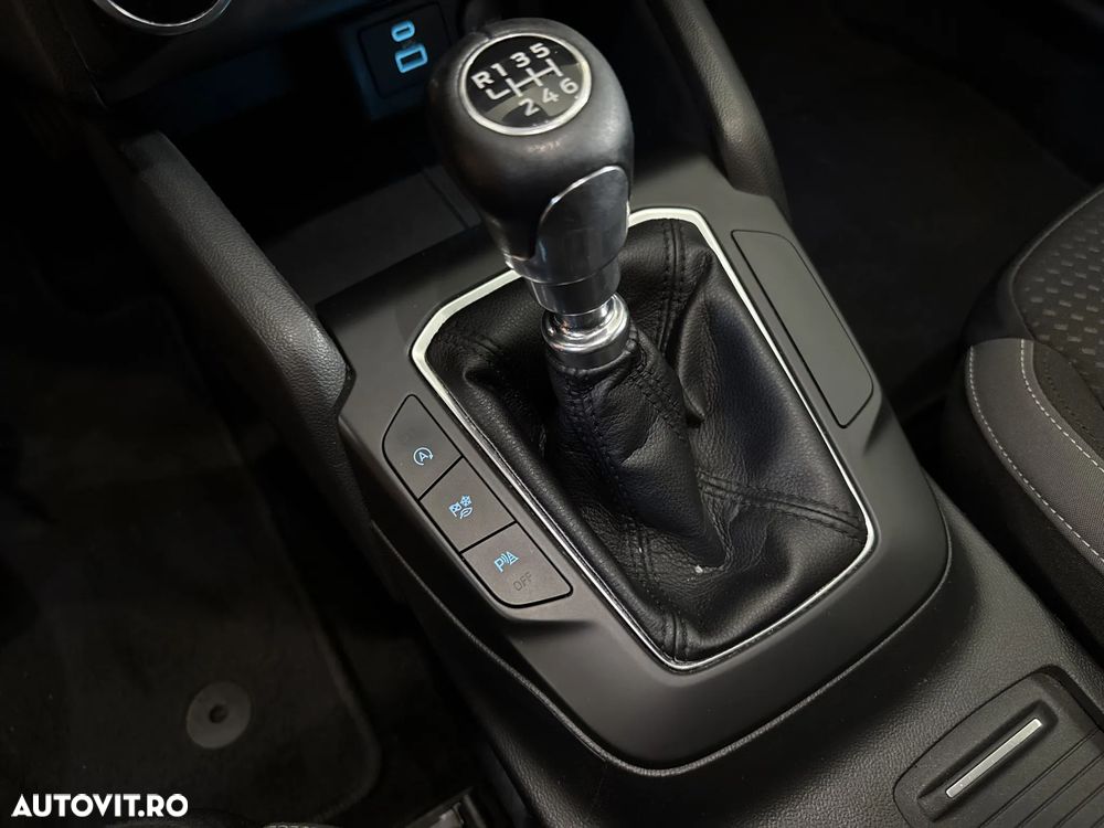 Ford Focus - 18