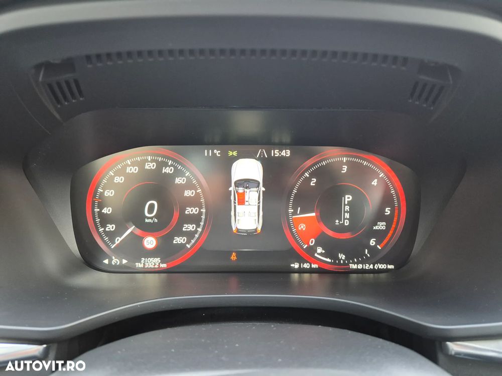 Volvo XC 60 D4 AWD Momentum - 5