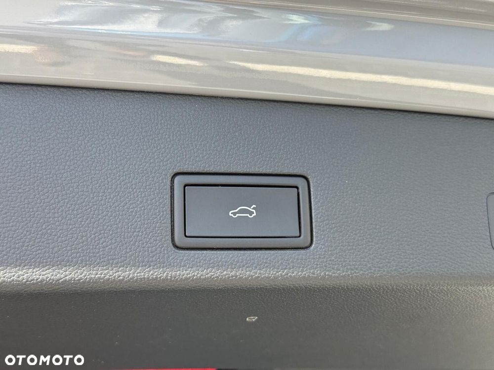 Volkswagen Golf 1.5 TSI EVO Life - 32