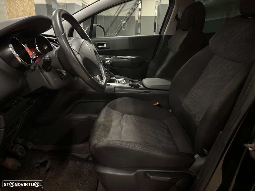 Peugeot 3008 1.6 HDi Sport 130g - 24