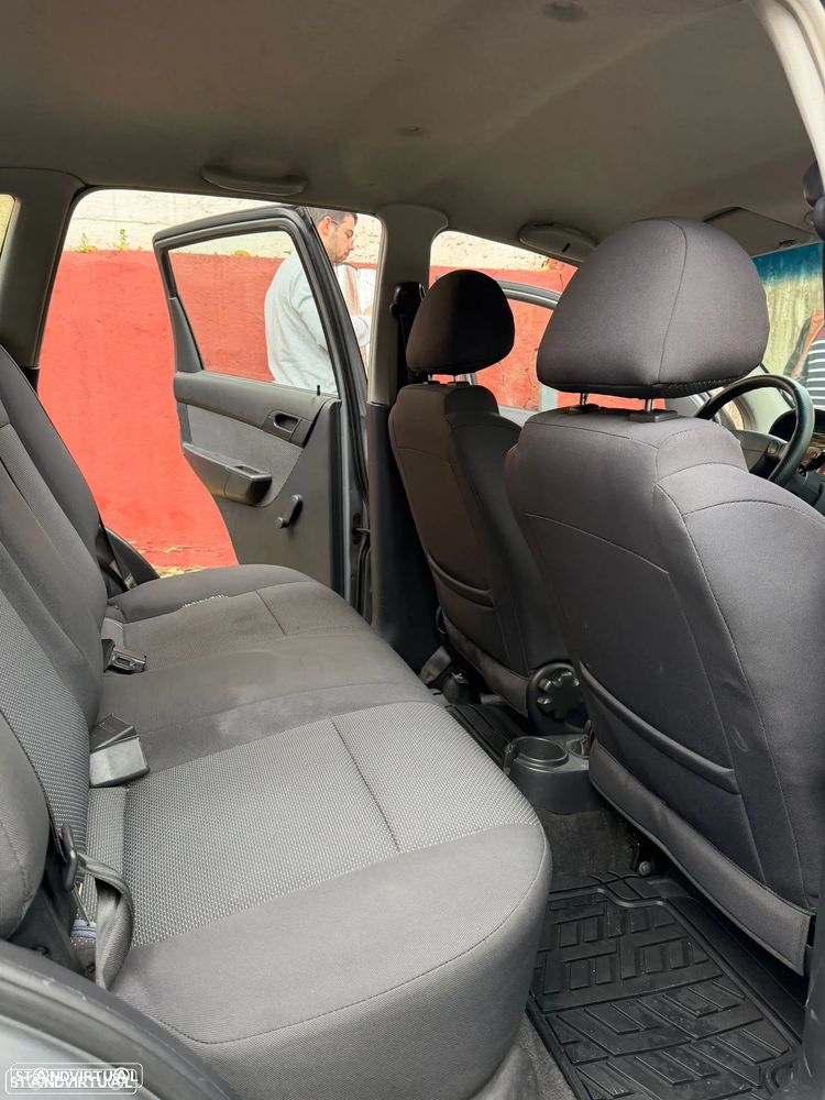 Chevrolet Aveo 1.2 L - 7