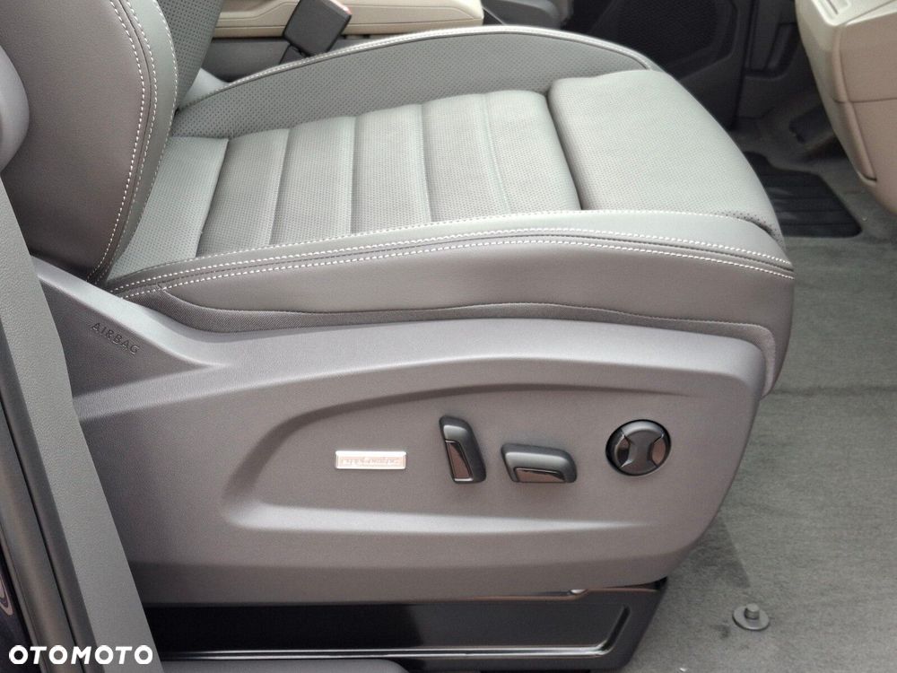 Volkswagen Multivan 2.0 TSI L2 Style DSG - 23