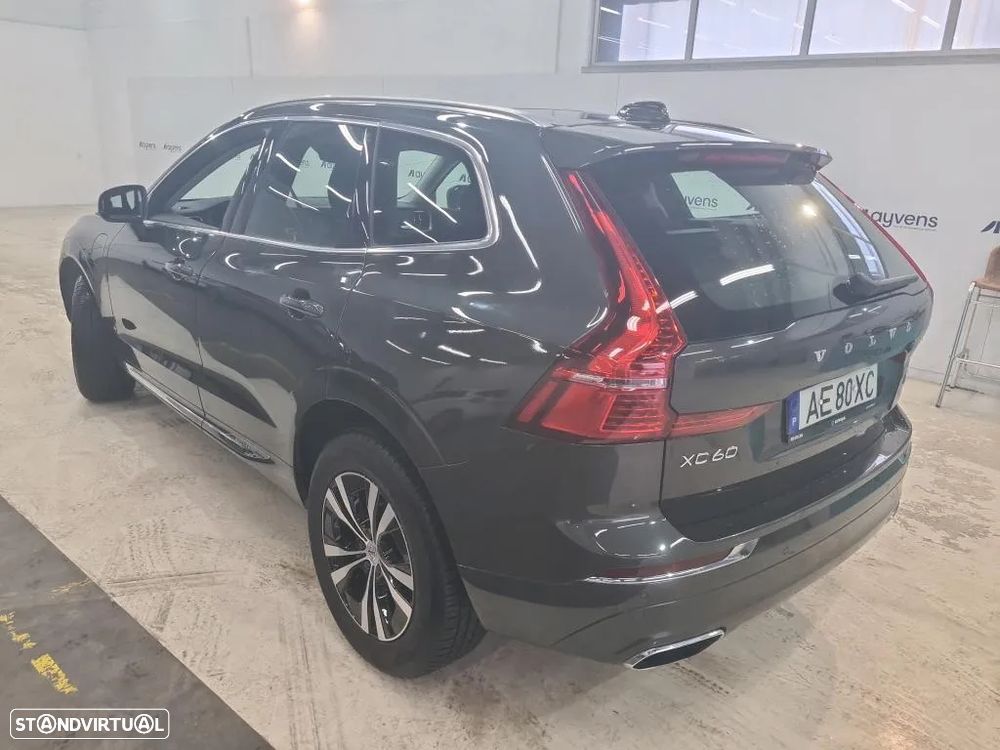 Volvo XC 60 2.0 T6 PHEV Inscription Expression AWD - 2