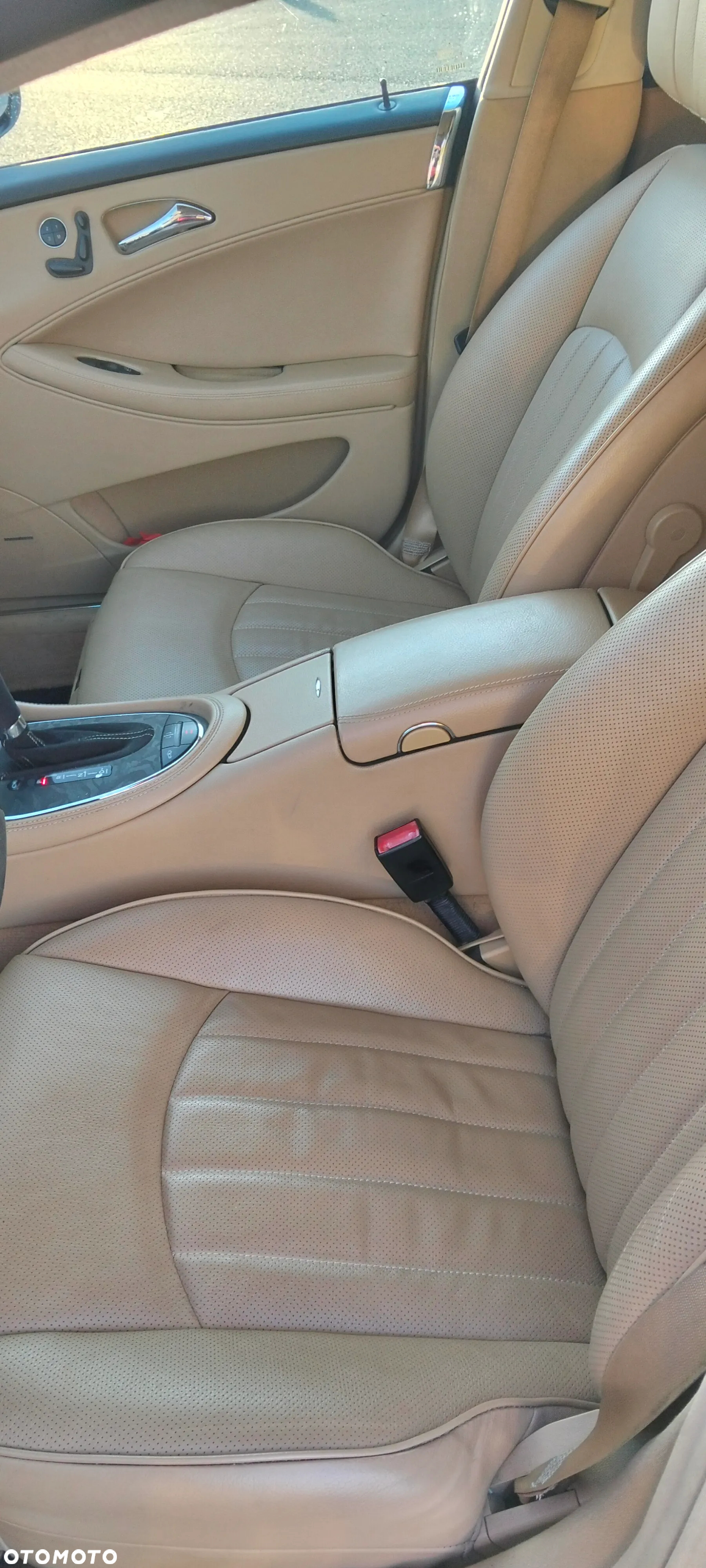 Mercedes-Benz CLS 500 - 11