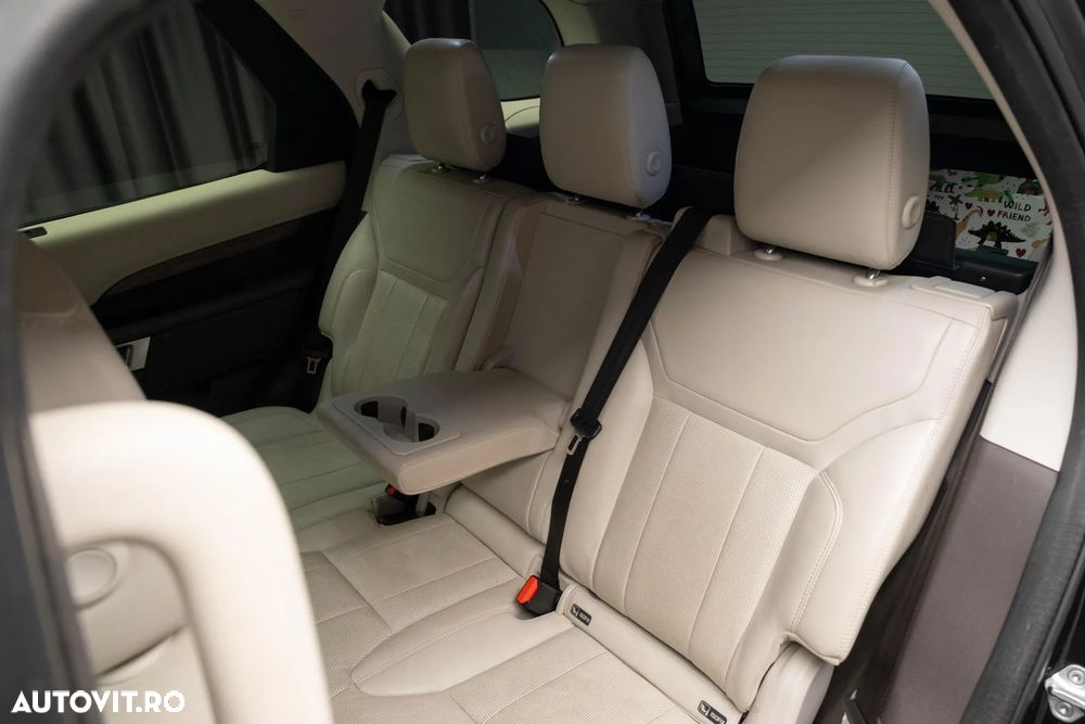 Land Rover Discovery 3.0 L SD6 HSE Luxury - 31