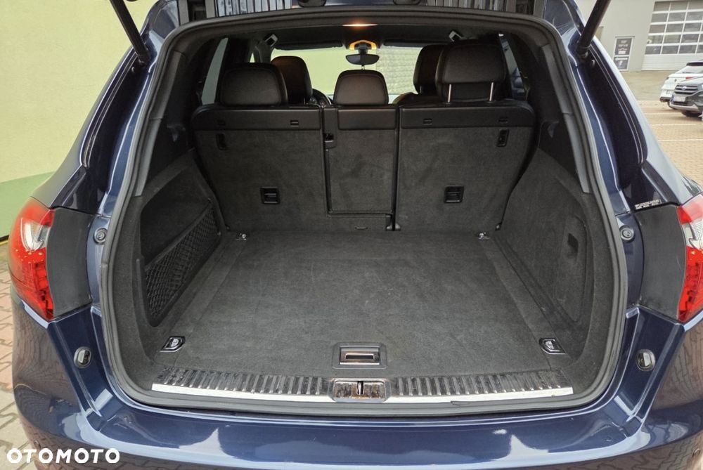 Porsche Cayenne Platinum Edition - 35
