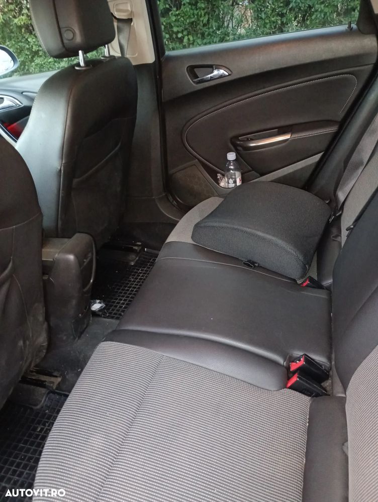 Opel Astra 1.7 CDTI Cosmo - 6