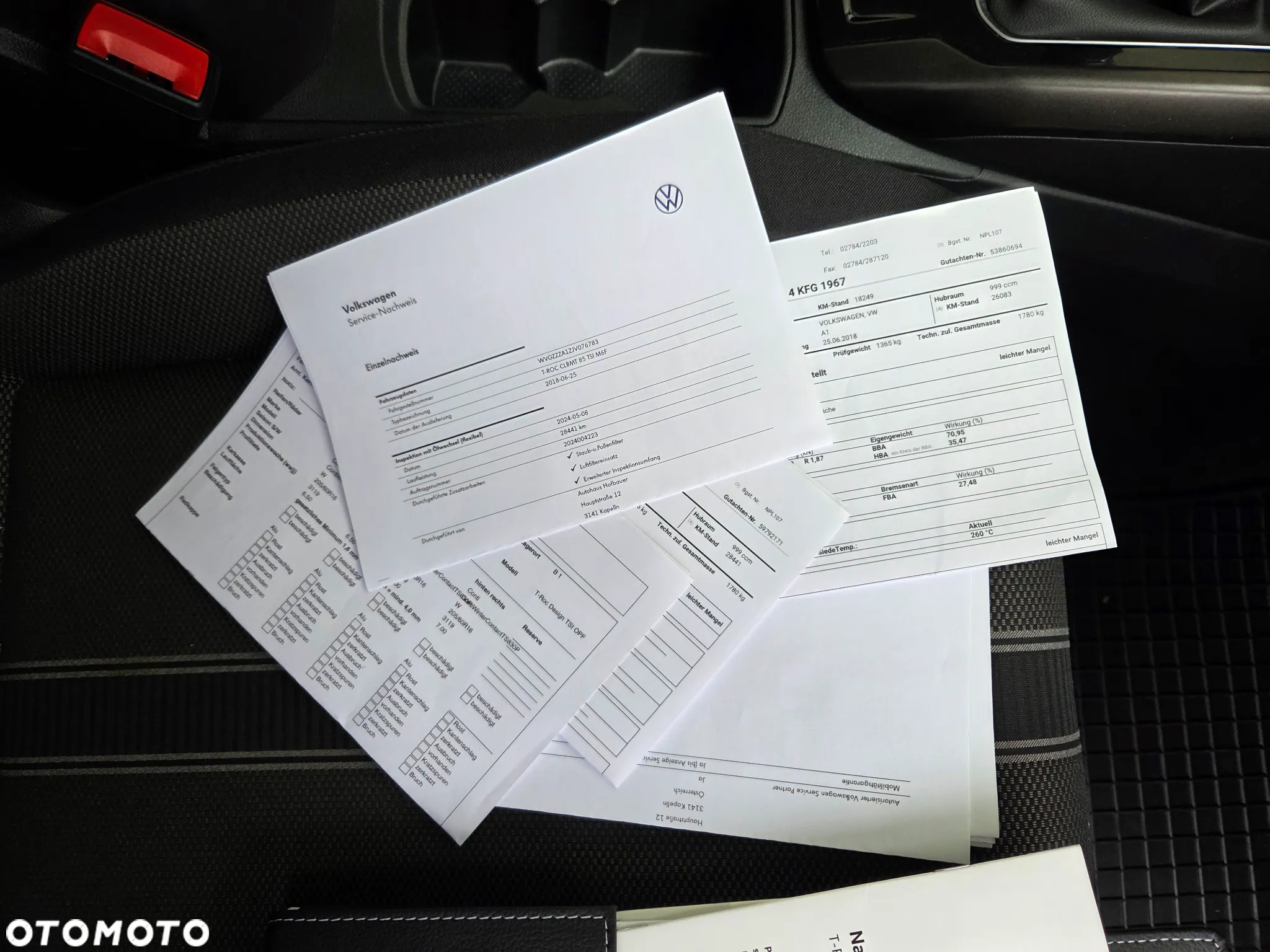 Volkswagen T-Roc - 13