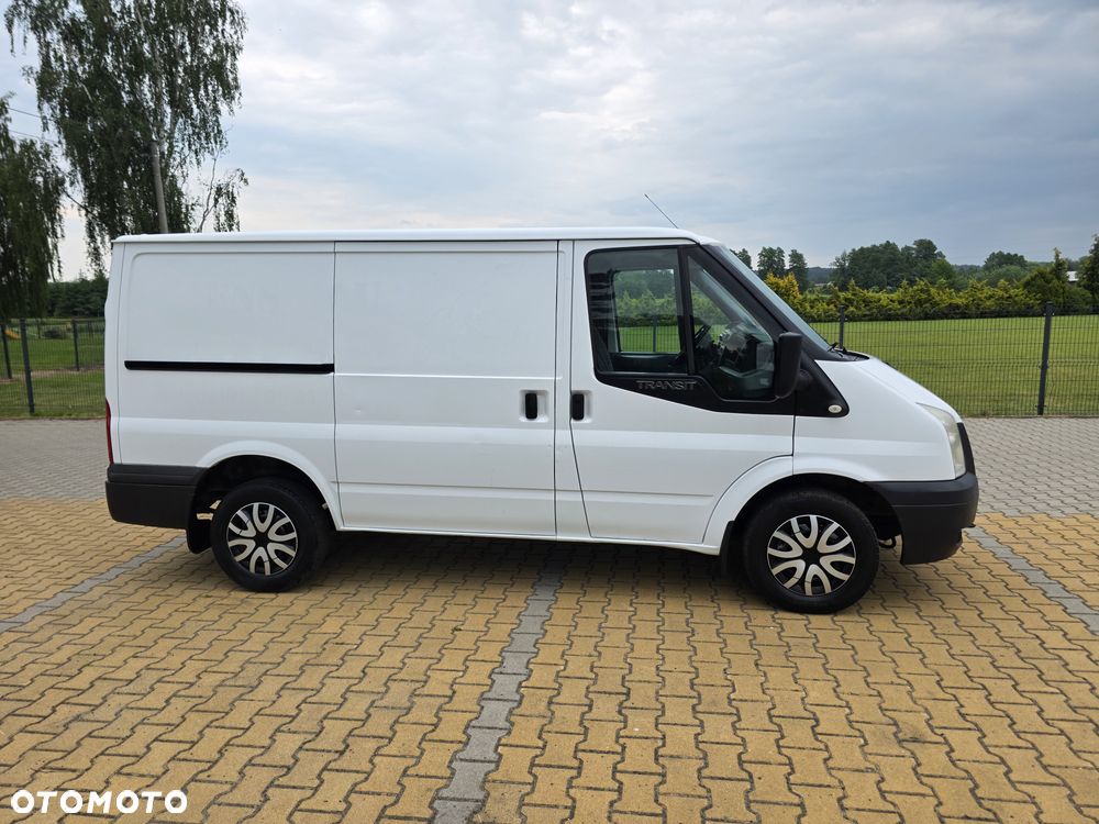 Ford Transit - 4