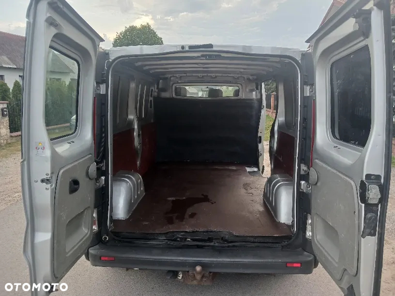 Opel Vivaro - 9