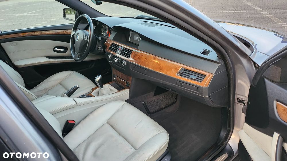 BMW Seria 5 - 29
