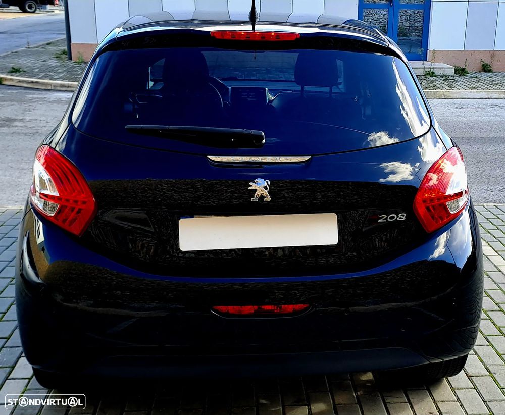 Peugeot 208 1.4 HDi Allure - 18