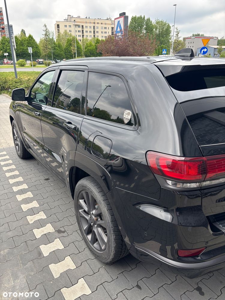 Jeep Grand Cherokee - 11
