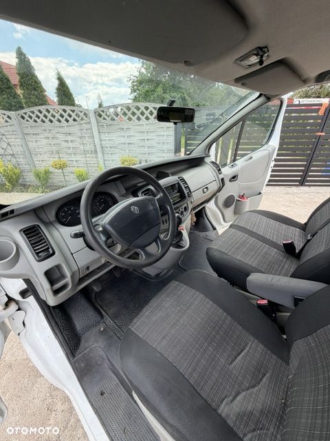 Renault TRAFIC - 7