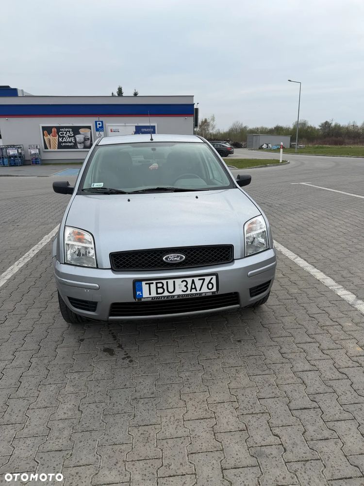 Ford Fusion 1.4 + - 2