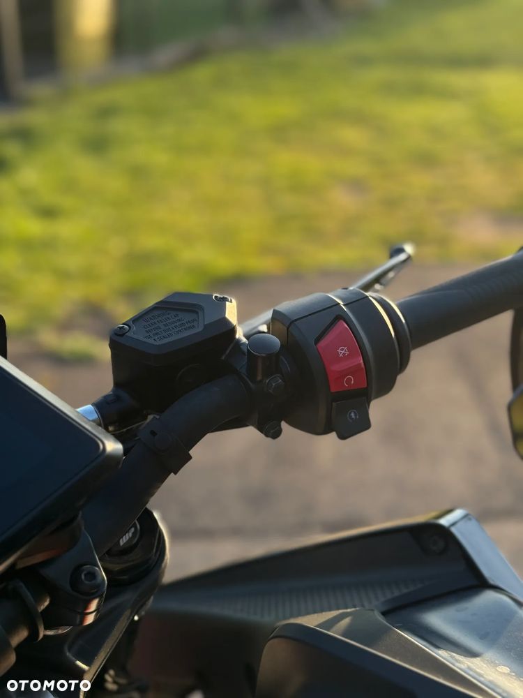 KTM Duke - 16