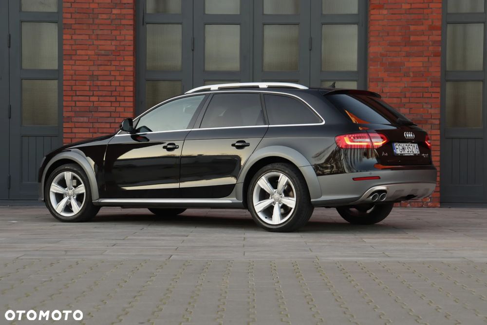 Audi A4 Allroad 2.0 TDI Quattro - 16