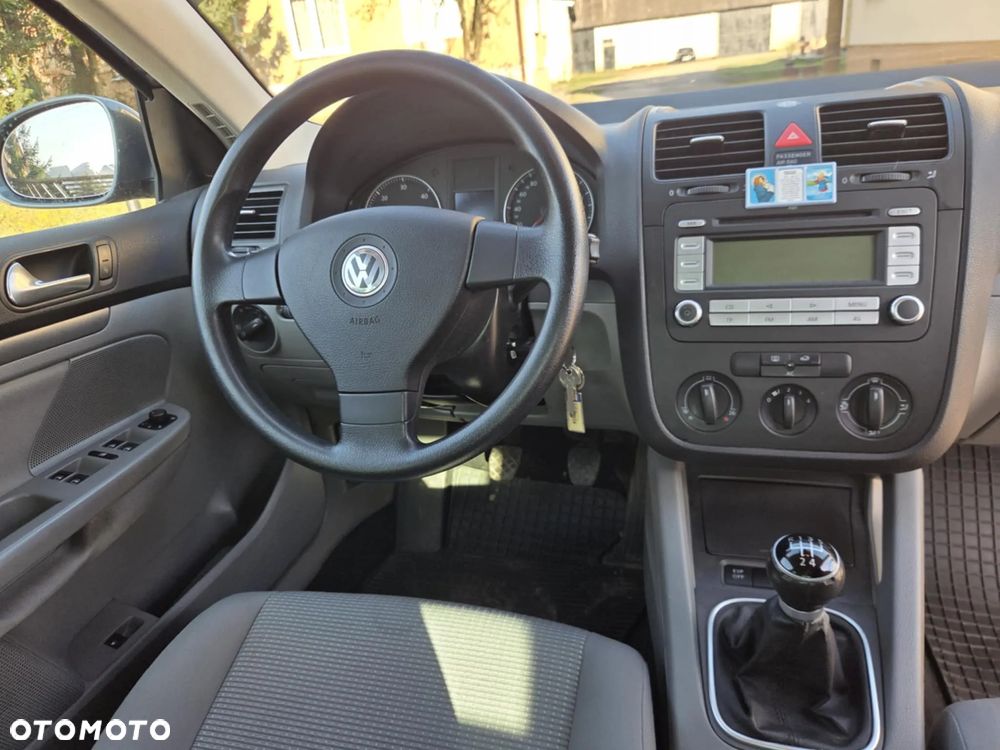 Volkswagen Jetta 1.9 TDI Comfortline - 11