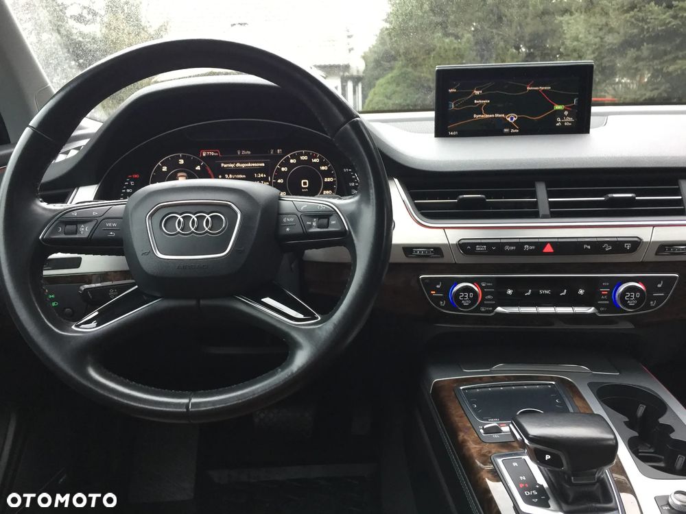 Audi Q7 - 24