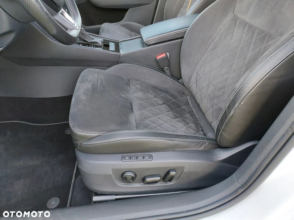 Skoda Superb 2.0 TDI Sportline DSG - 14