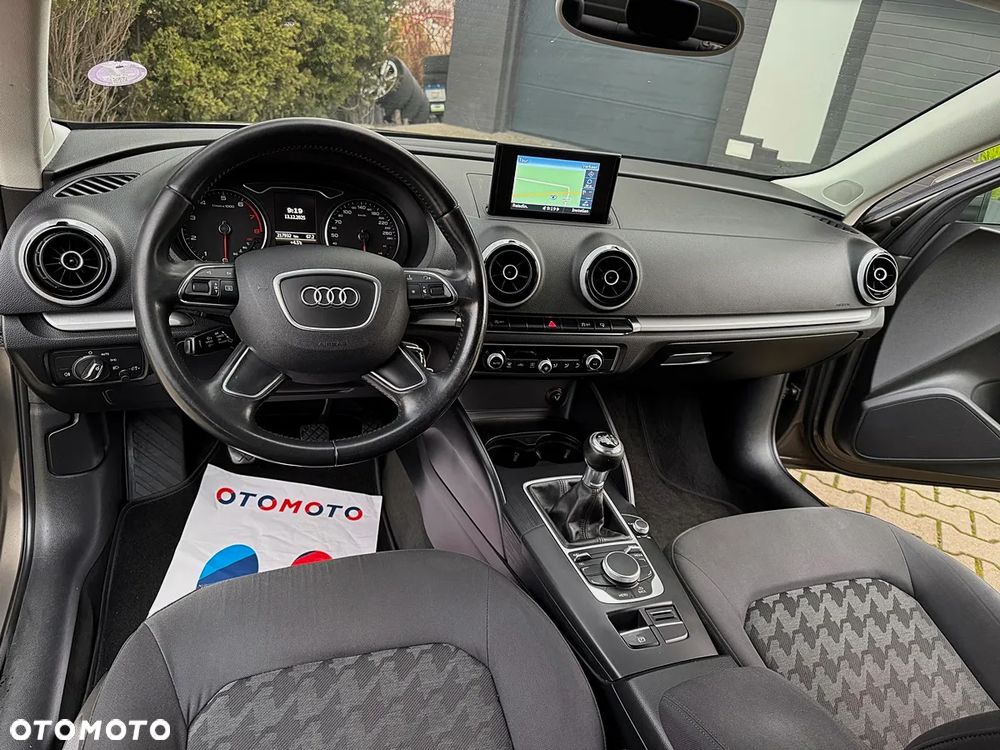 Audi A3 Sportback 1.4 TFSI Attraction - 4