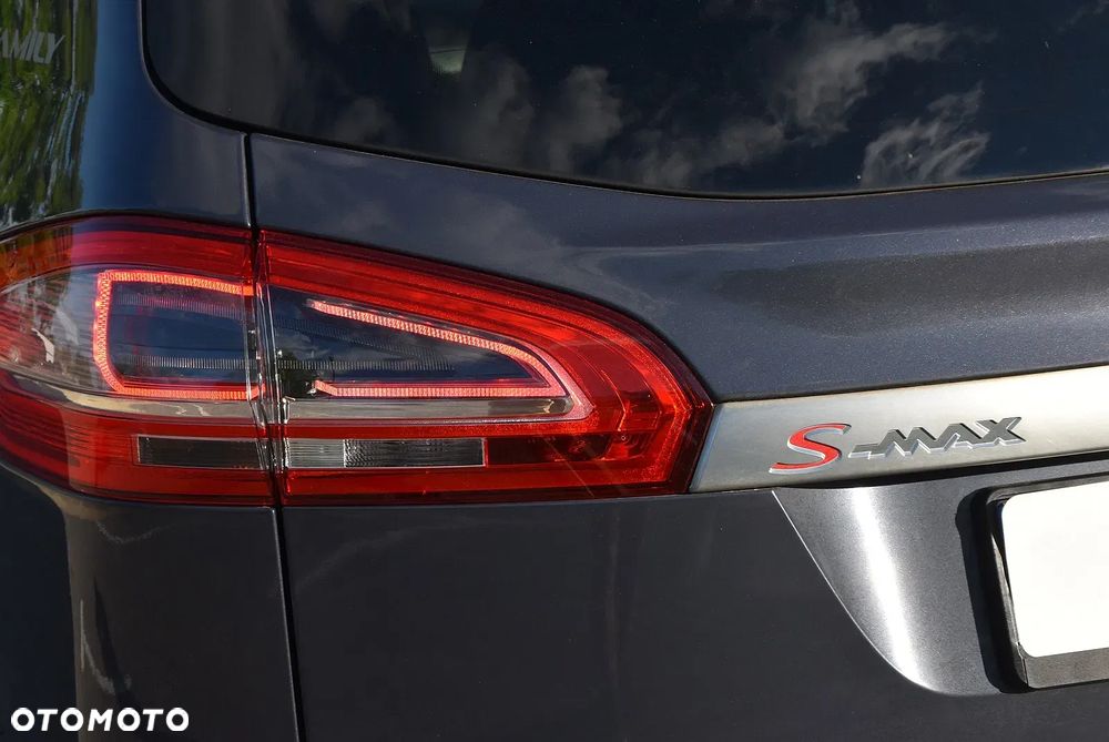 Ford S-Max - 8