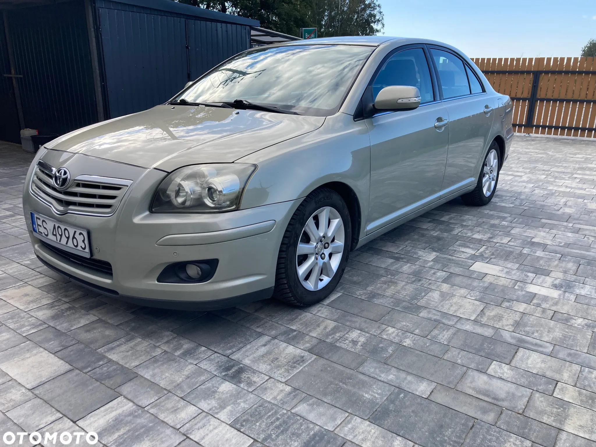 Toyota Avensis 1.8 VVT-i Sol - 3