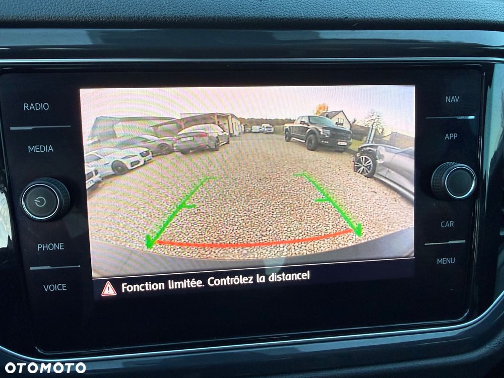 Volkswagen T-Roc - 17