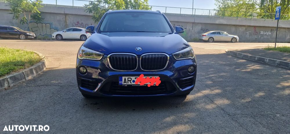 BMW X1 xDrive18d Aut. Sport Line - 2