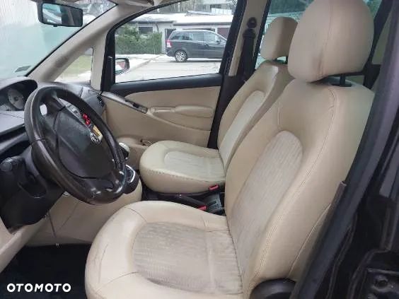 Lancia Musa 1.4 16v Platinum - 9