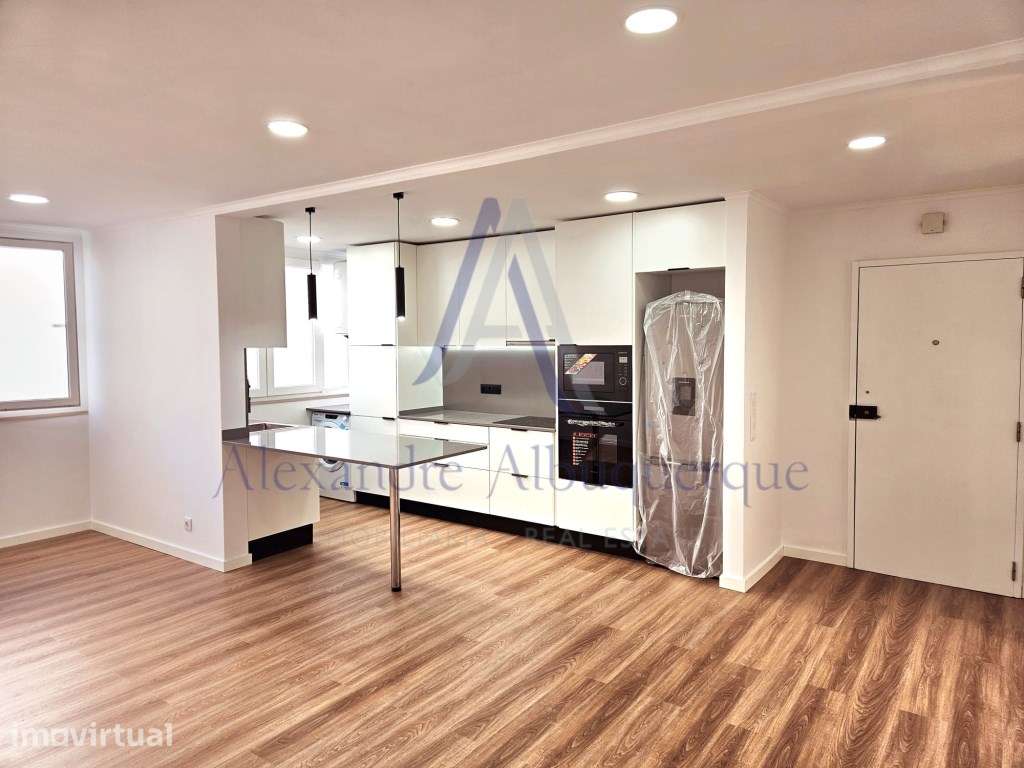 Fantástico Apartamento de 4 Assoalhadas, totalmente remodelado, na ... - Grande imagem: 5/22