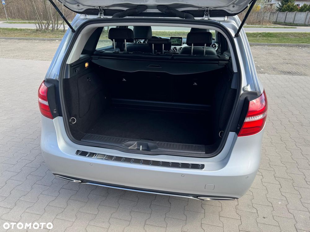 Mercedes-Benz Klasa B 180 (CDI) d 7G-DCT Urban - 18