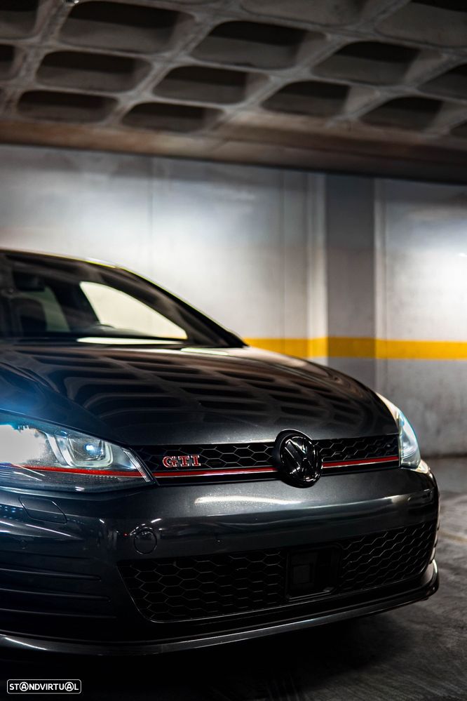 VW Golf GTI Performance BlueMotion DSG - 4