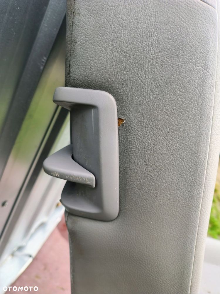 FOTEL POJEDYŃCZY DRUGI RZĄD VW T5 MULTIVAN CARAVELLE KOZIOŁEK - 5