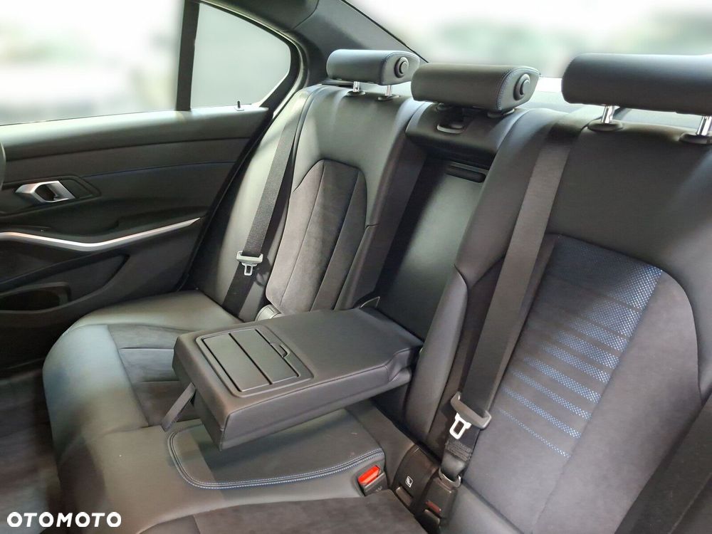 BMW Seria 3 - 17