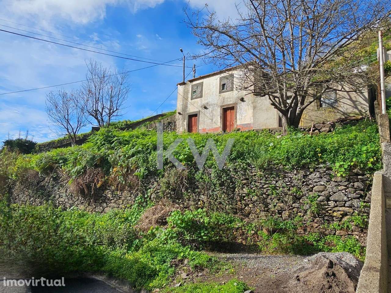Moradia T2 para recuperar | Castelejo | Estreito de Câmara de Lobos - Grande imagem: 4/21