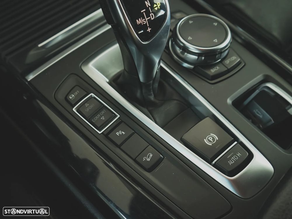 BMW X5 40 d xDrive Pack M 157g - 28