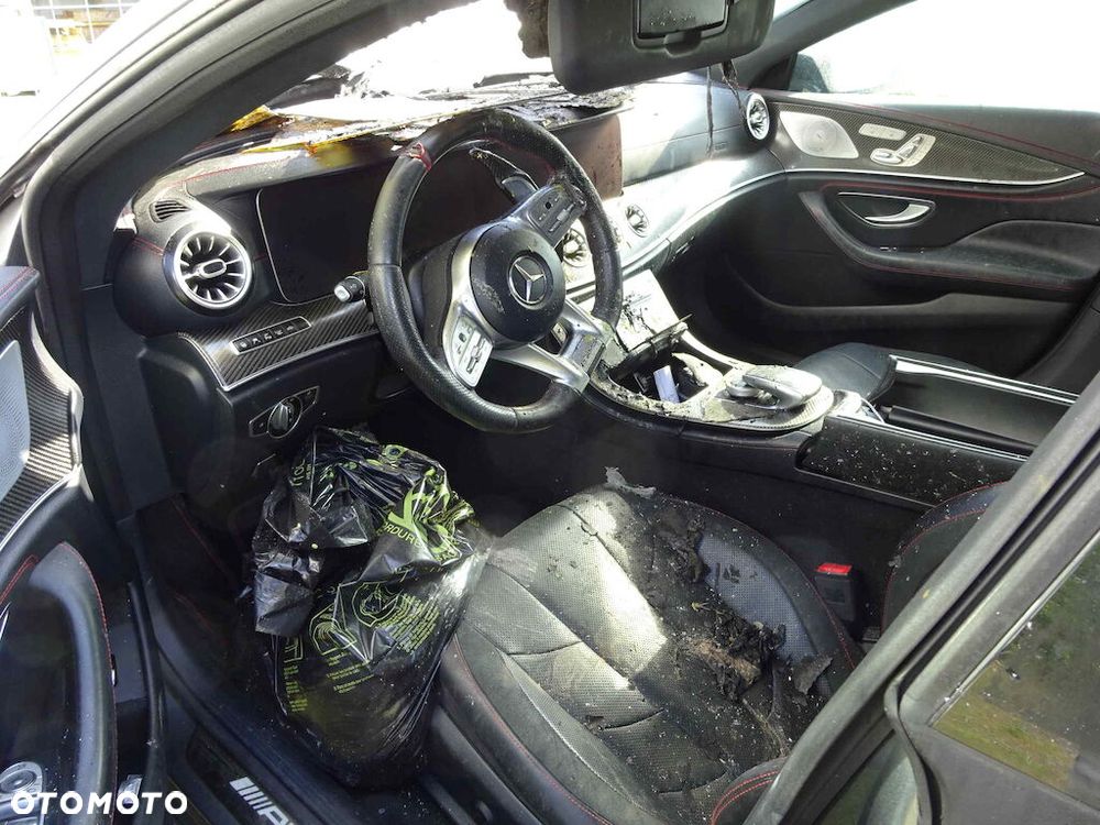 Mercedes-Benz CLS - 8