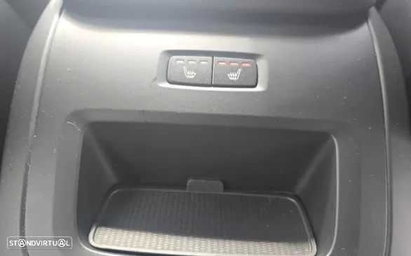 Volvo V60 2.0 B4 Momentum Plus - 18