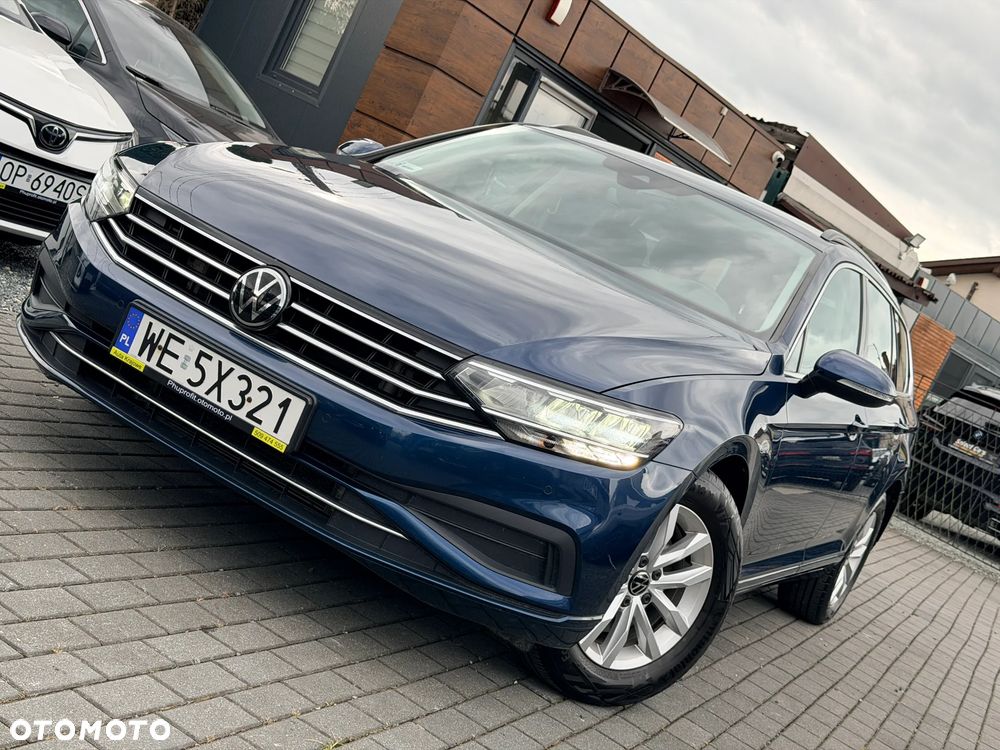 Volkswagen Passat - 2