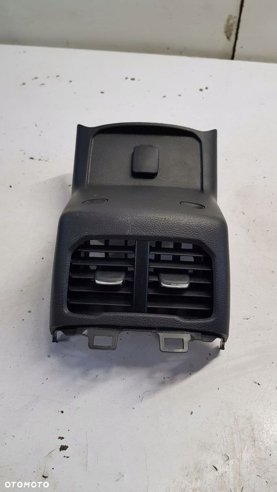 kratka nawiewu tył Ford Mondeo MK5 - 1