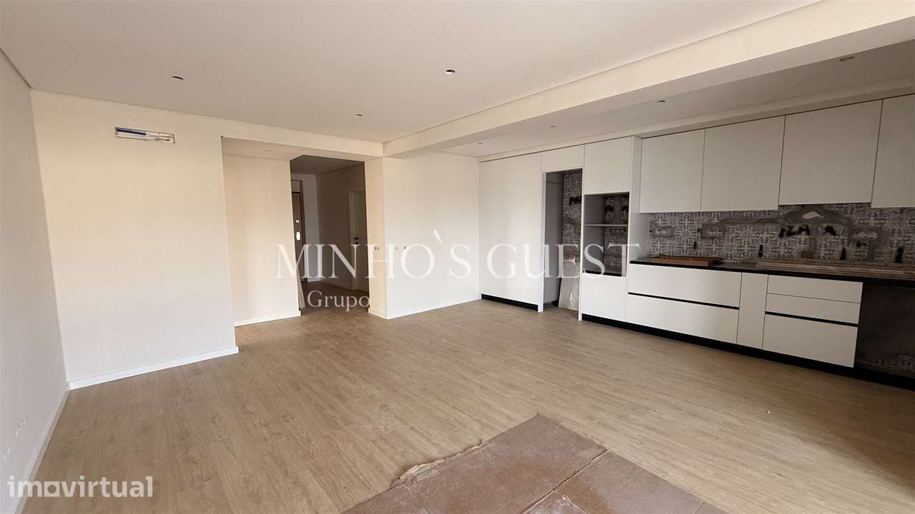 Apartamento T3 Totalmente Remodelado c/ varanda - Maximinos, Braga - Grande imagem: 2/21