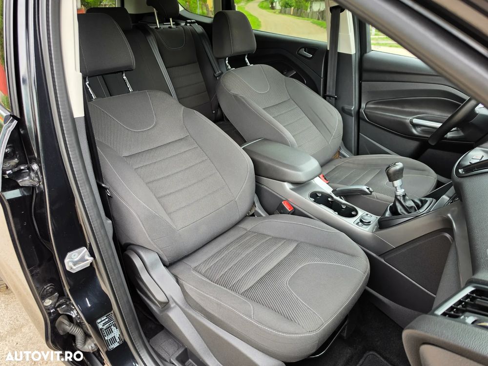Ford Kuga 2.0 TDCi 2x4 Business Edition - 9