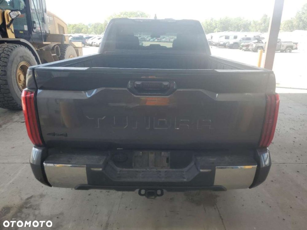 Toyota Tundra - 3