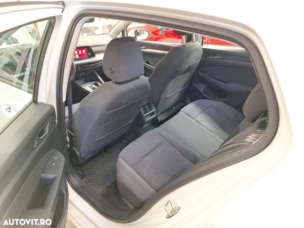 Volkswagen Golf - 5