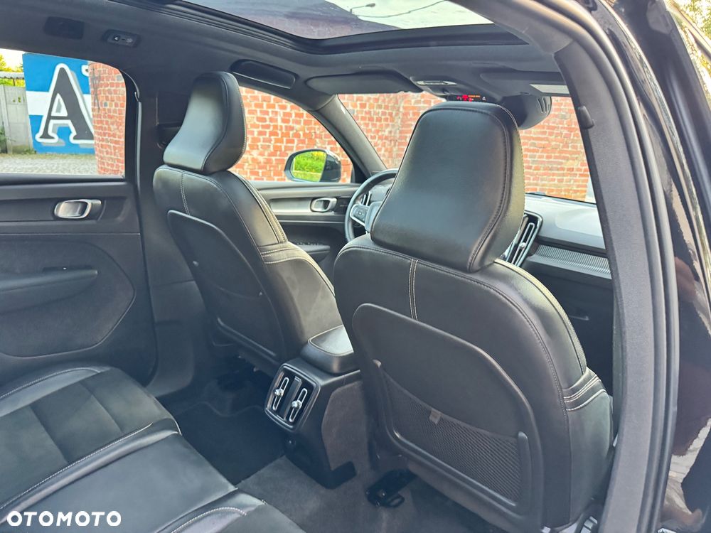 Volvo XC 40 T3 R-Design - 23