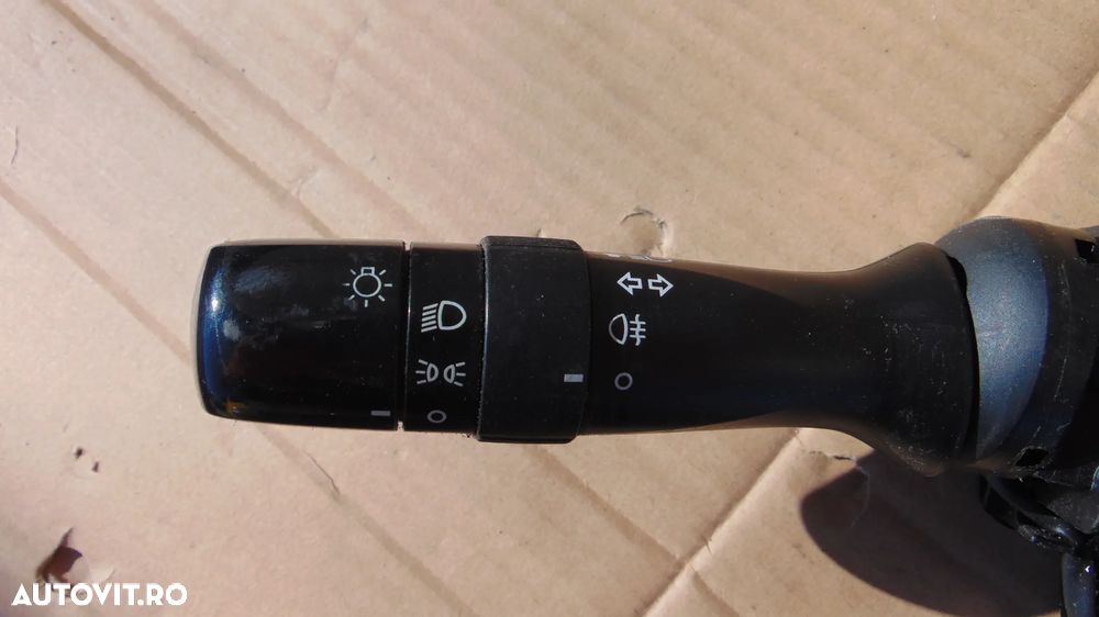 Bloc lumini,maneta semnalizare,maneta stergatoare Toyota Auris an 2006-2012 - 3