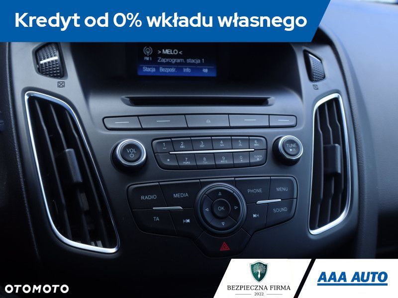 Ford Focus SW - 14