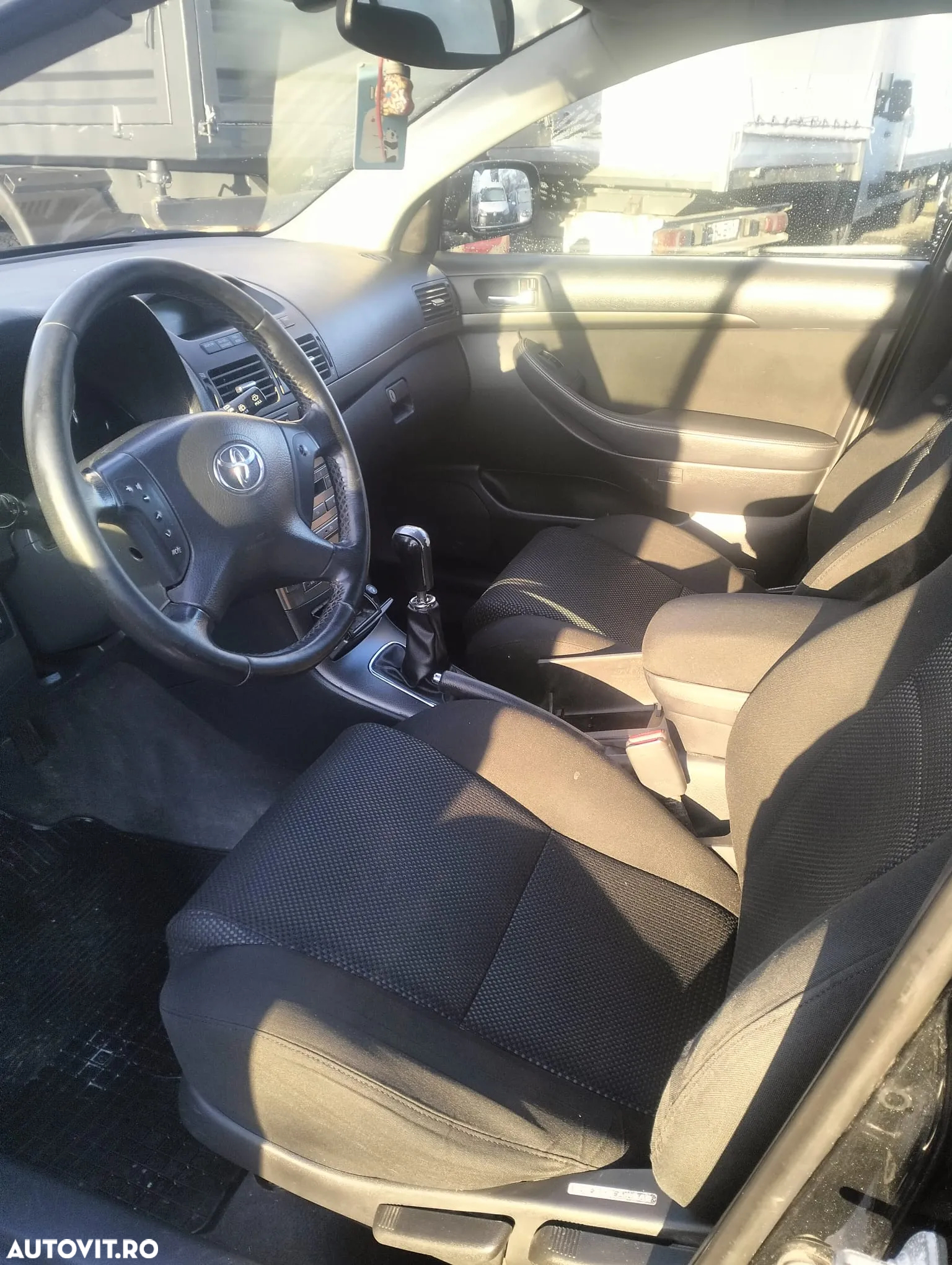 Toyota Avensis 2.0 D4D S/W Sol - 9